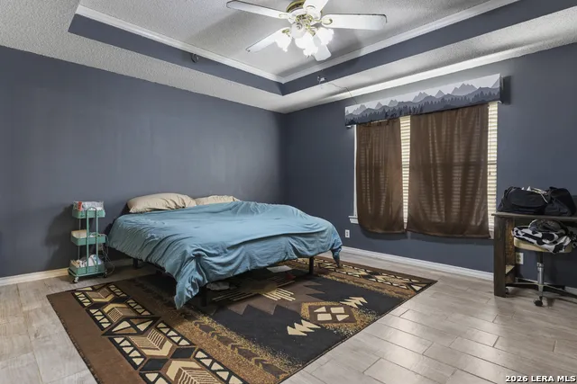 126 WOODLAND DR Pleasanton, TX 78064
