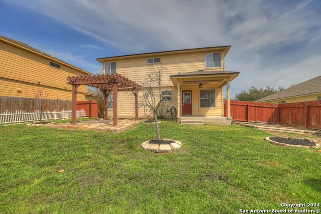2418 FAYETTE DR New Braunfels, TX 78130