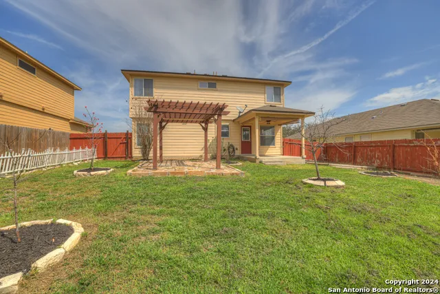 2418 FAYETTE DR New Braunfels, TX 78130