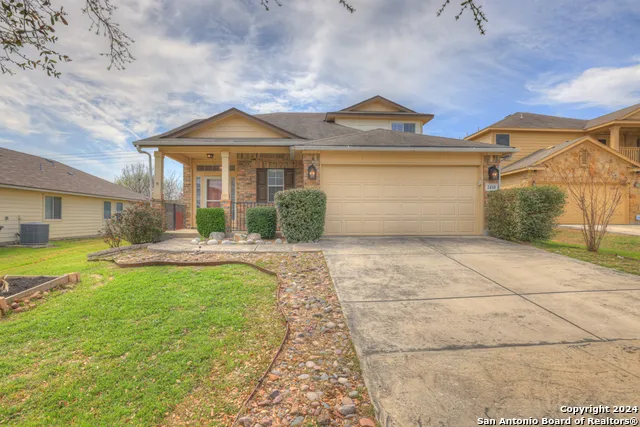 2418 FAYETTE DR New Braunfels, TX 78130