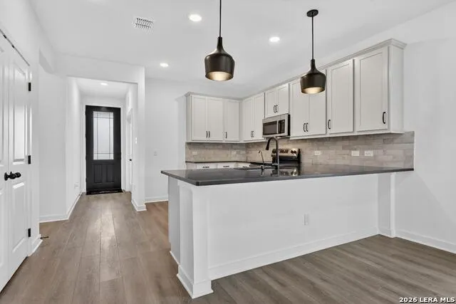 116 Peeps Ct. Adkins, TX 78101