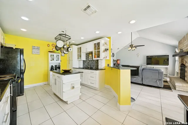 12630 Fm 1346 St Hedwig, TX 78152