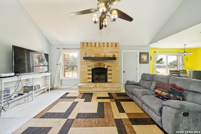 12630 Fm 1346 St Hedwig, TX 78152