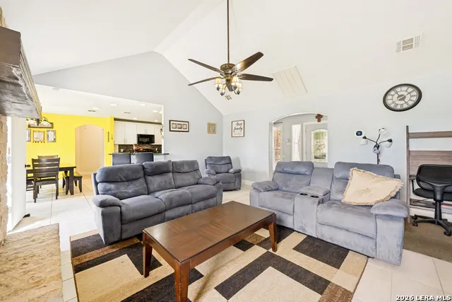 12630 Fm 1346 St Hedwig, TX 78152