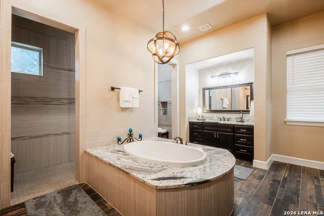 125 Bobcat Bend La Vernia, TX 78121