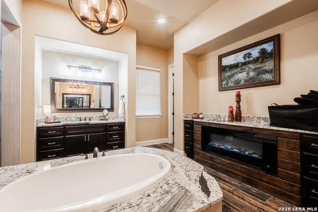 125 Bobcat Bend La Vernia, TX 78121