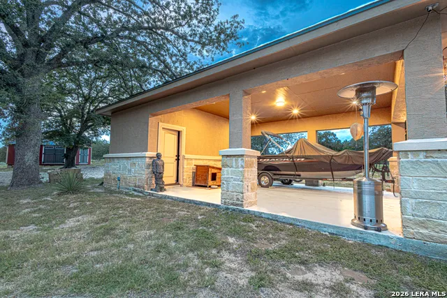 125 Bobcat Bend La Vernia, TX 78121