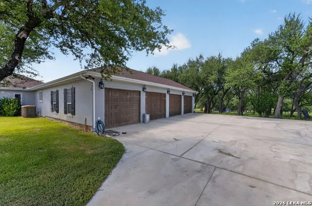 1159 ASTRAL PT Spring Branch, TX 78070