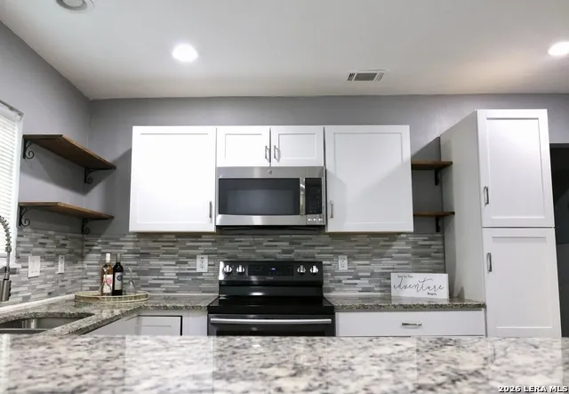 75 STOREYWOOD DR San Antonio, TX 78213