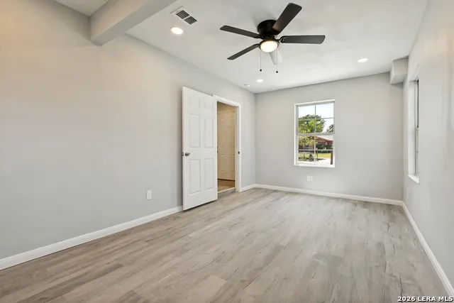7518 SLEEPY VALLEY DR San Antonio, TX 78242