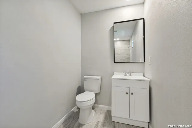 7518 SLEEPY VALLEY DR San Antonio, TX 78242