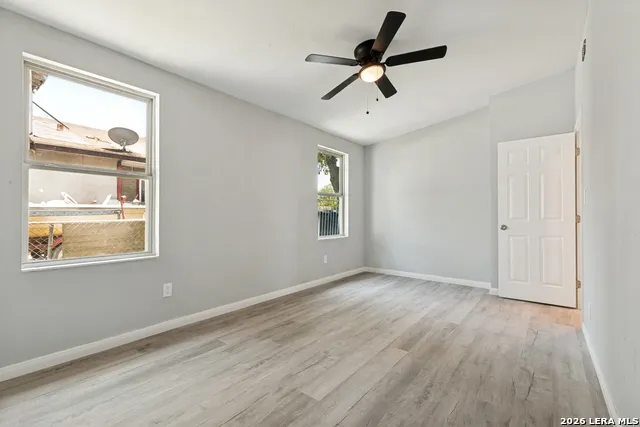 7518 SLEEPY VALLEY DR San Antonio, TX 78242