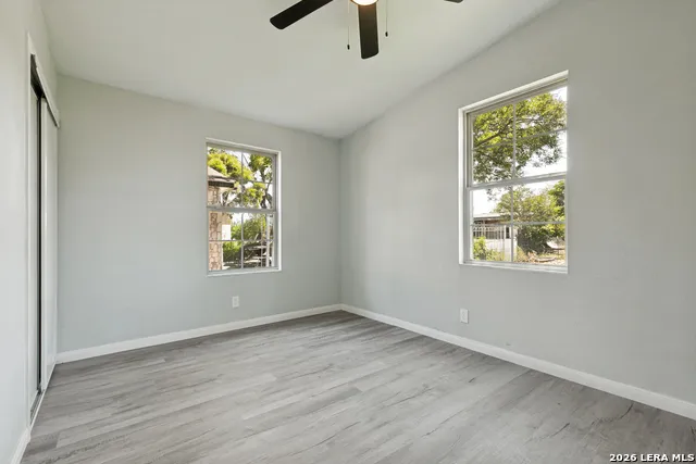 7518 SLEEPY VALLEY DR San Antonio, TX 78242