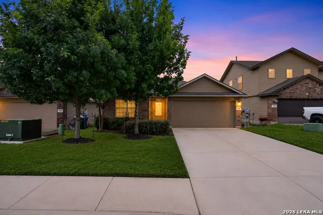 906 Red Crossbill San Antonio, TX 78253