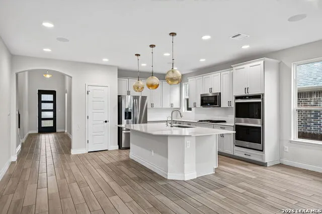 2230 Steerhead Trail New Braunfels, TX 78132