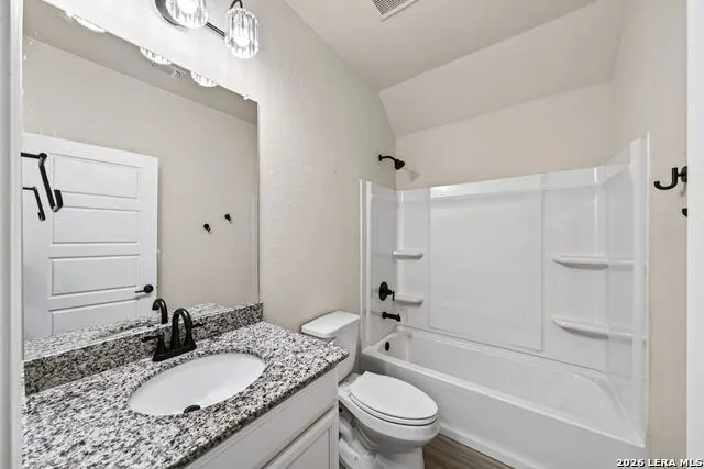 2230 Steerhead Trail New Braunfels, TX 78132