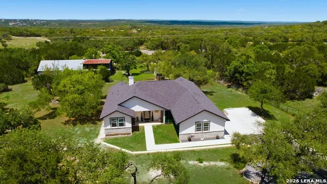 624 Juniper Ct Fischer, TX 78623
