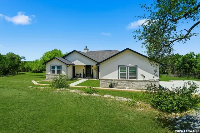 624 Juniper Ct Fischer, TX 78623