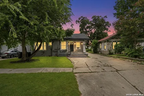 1311 W French Pl