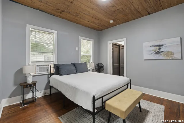 1311 W French Pl San Antonio, TX 78201