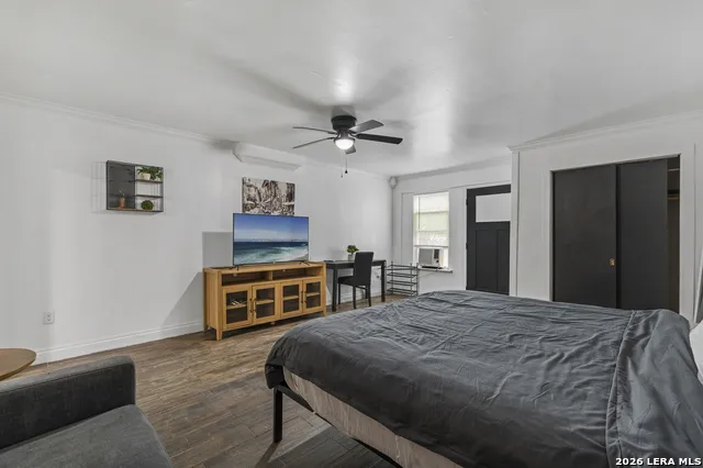 1311 W French Pl San Antonio, TX 78201