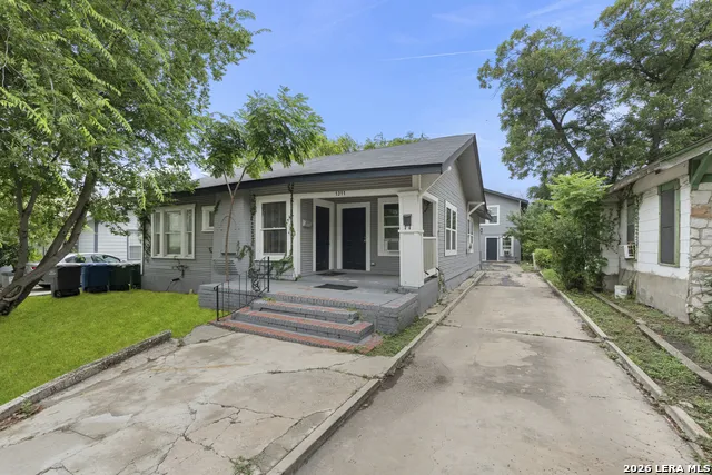 1311 W French Pl San Antonio, TX 78201