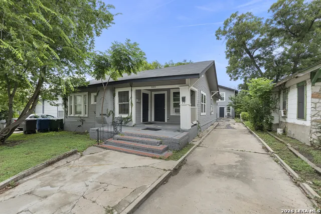 1311 W French Pl San Antonio, TX 78201