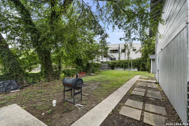 1311 W French Pl San Antonio, TX 78201