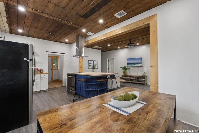 1311 W French Pl San Antonio, TX 78201