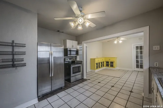 301 FURR DR San Antonio, TX 78201