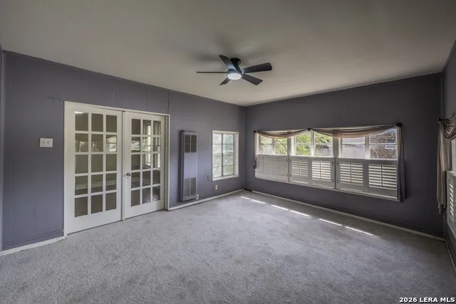 301 FURR DR San Antonio, TX 78201
