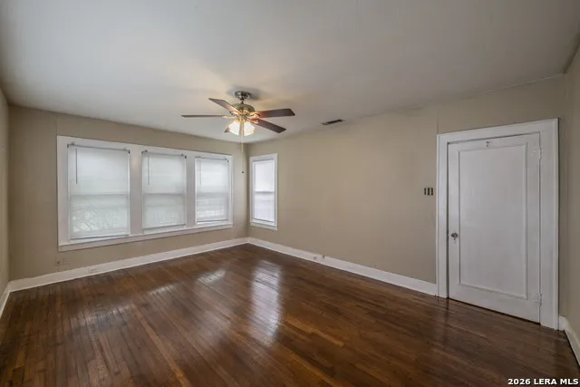 301 FURR DR San Antonio, TX 78201