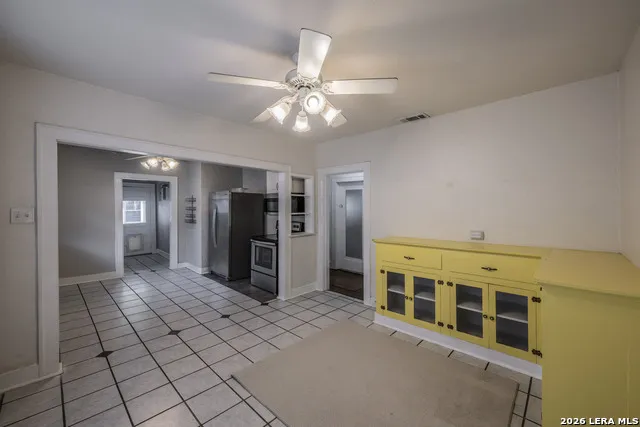 301 FURR DR San Antonio, TX 78201