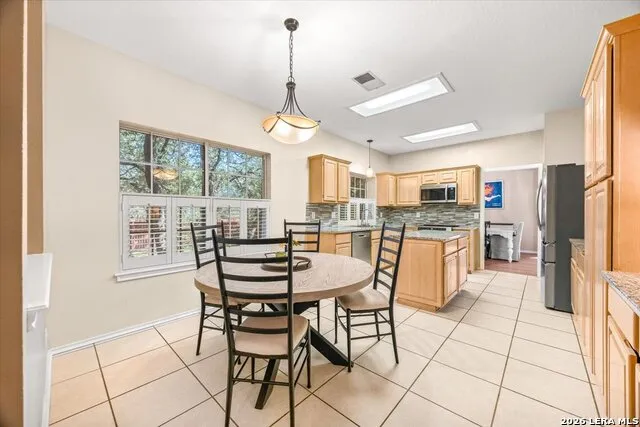 11830 Queenston Dr San Antonio, TX 78253