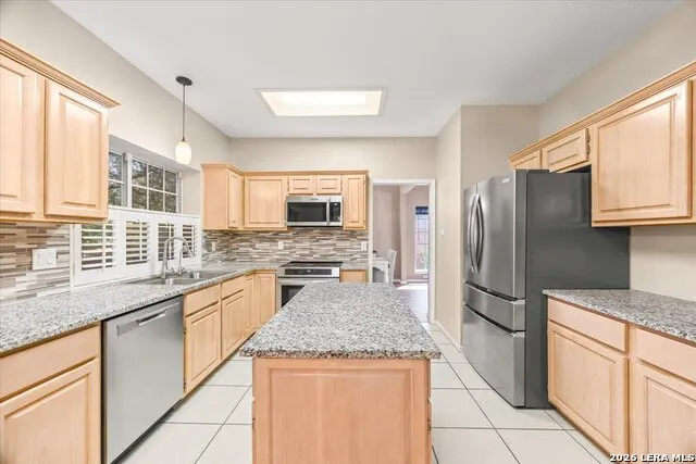 11830 Queenston Dr San Antonio, TX 78253