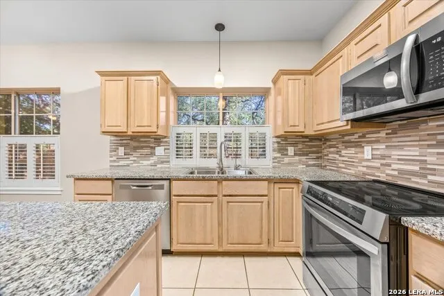 11830 Queenston Dr San Antonio, TX 78253