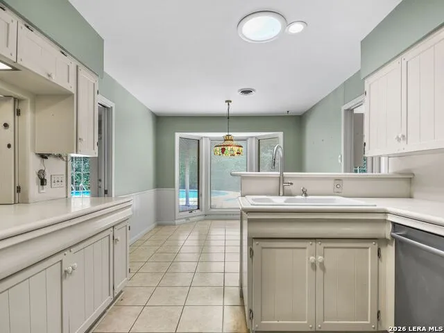 134 Meadowood Lane San Antonio, TX 78216