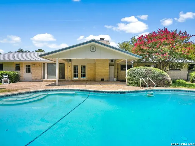 134 Meadowood Lane San Antonio, TX 78216