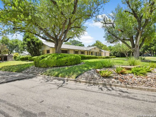 134 Meadowood Lane San Antonio, TX 78216