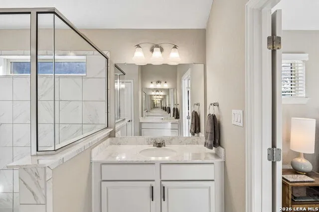 8512 REGUSCI GRV Boerne, TX 78015