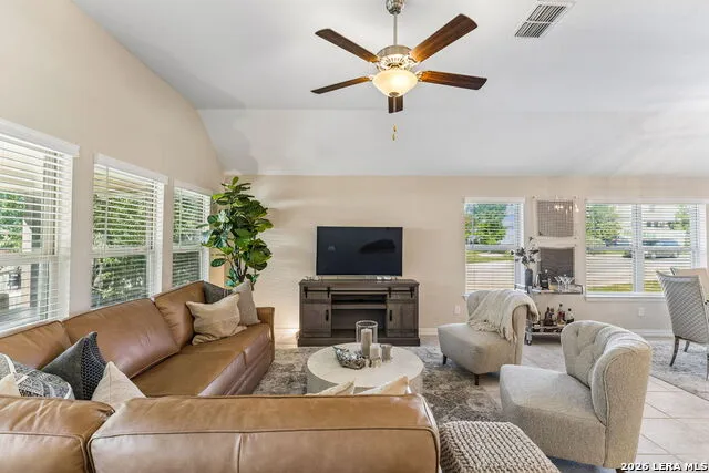 8512 REGUSCI GRV Boerne, TX 78015