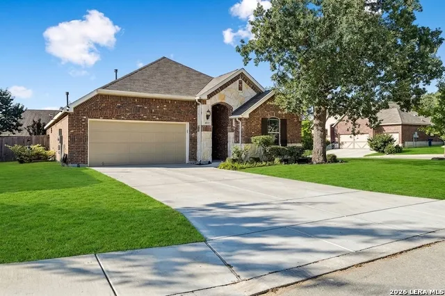 8512 REGUSCI GRV Boerne, TX 78015