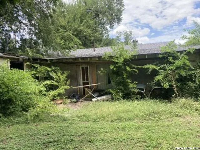 446 E Hart Ave San Antonio, TX 78214