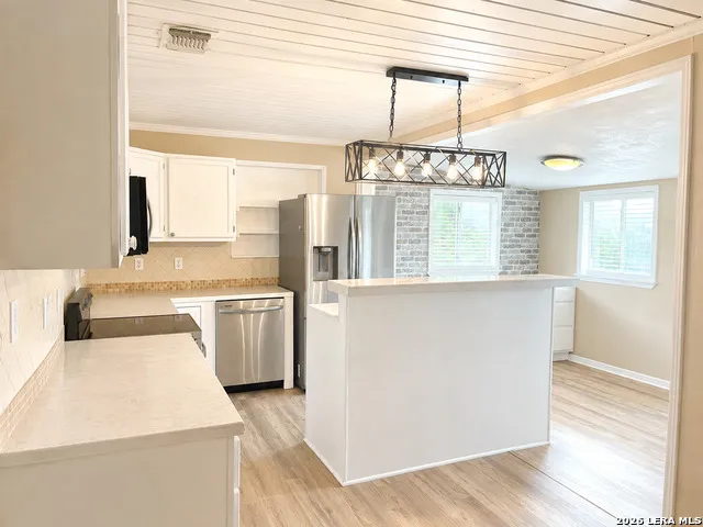 1089 High Point Spring Branch, TX 78070
