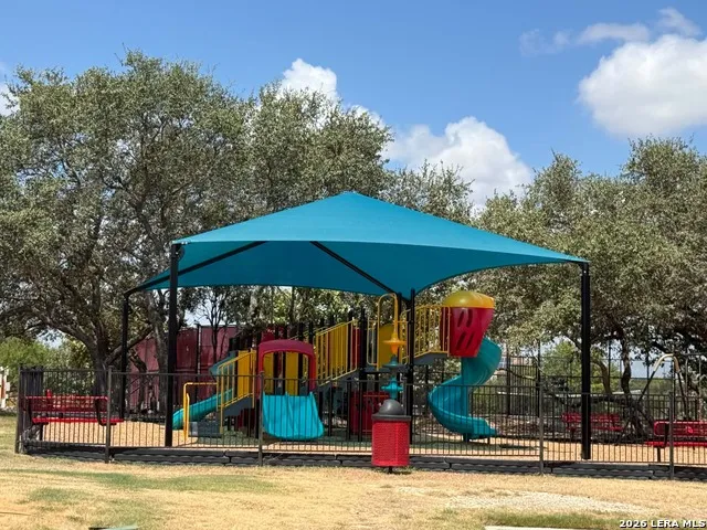 162 CARDINAL WAY San Antonio, TX 78253