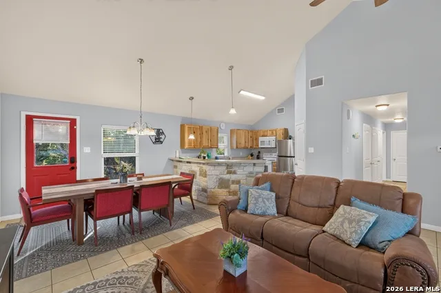 639 RIMROCK CV Spring Branch, TX 78070