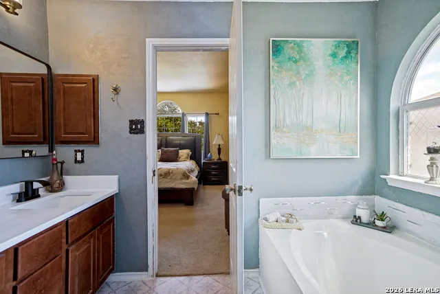 6402 OLDHAM CV San Antonio, TX 78253