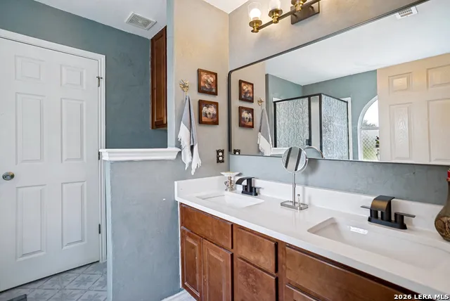 6402 OLDHAM CV San Antonio, TX 78253