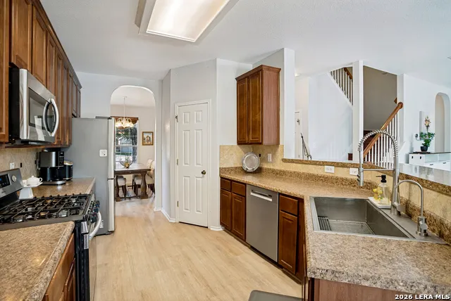 6402 OLDHAM CV San Antonio, TX 78253