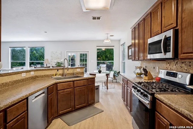 6402 OLDHAM CV San Antonio, TX 78253